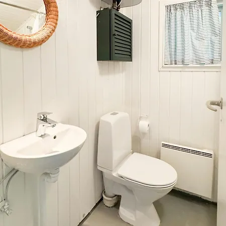 Summer House With Large Nature Plot In Casa vacanze